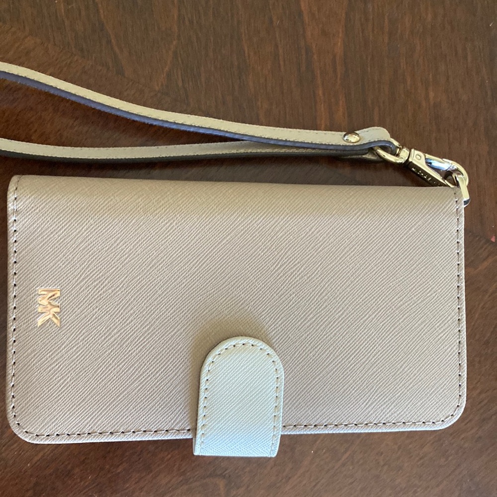 Michel kors iPhone X never used